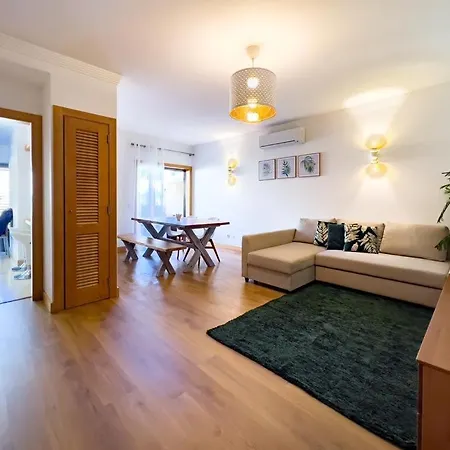 Albufeira Beach Apartament *